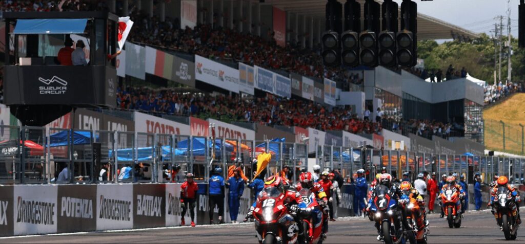 鈴鹿８耐の様子